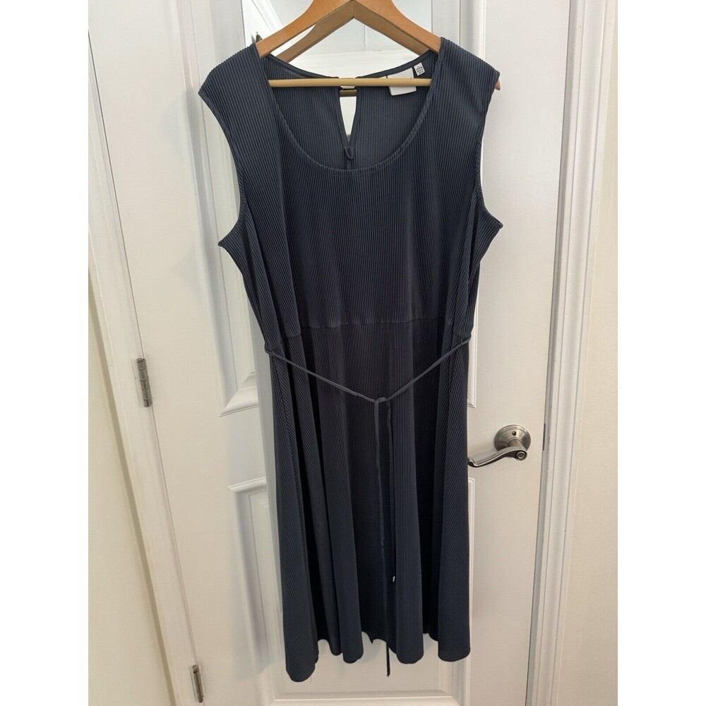 Junarose Sleeveless Midi Dress Fully Pleated Women’s Size 1X Charcoal